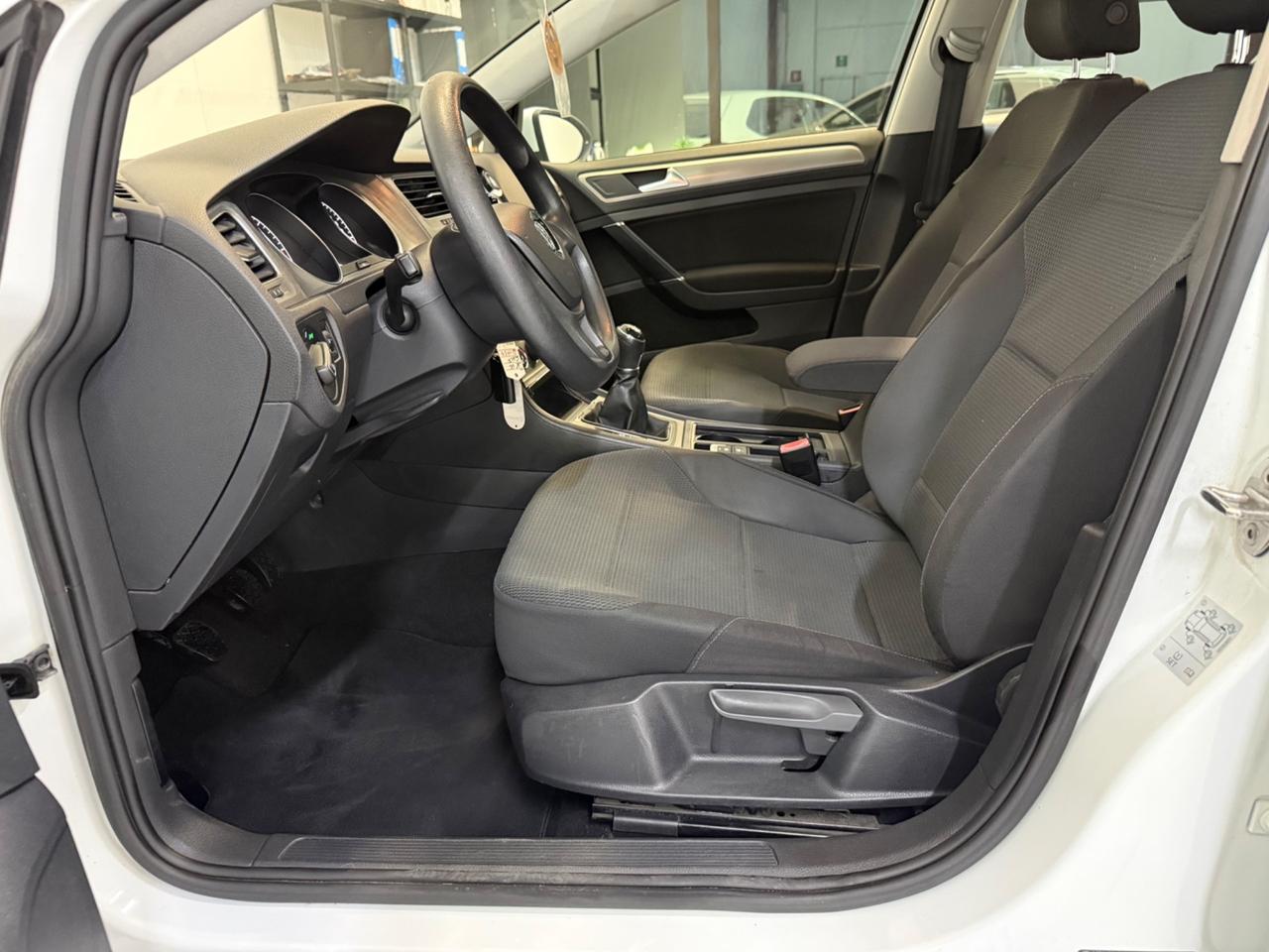 Volkswagen Golf 1.6 TDI 5p. Trendline BlueMotion Technology