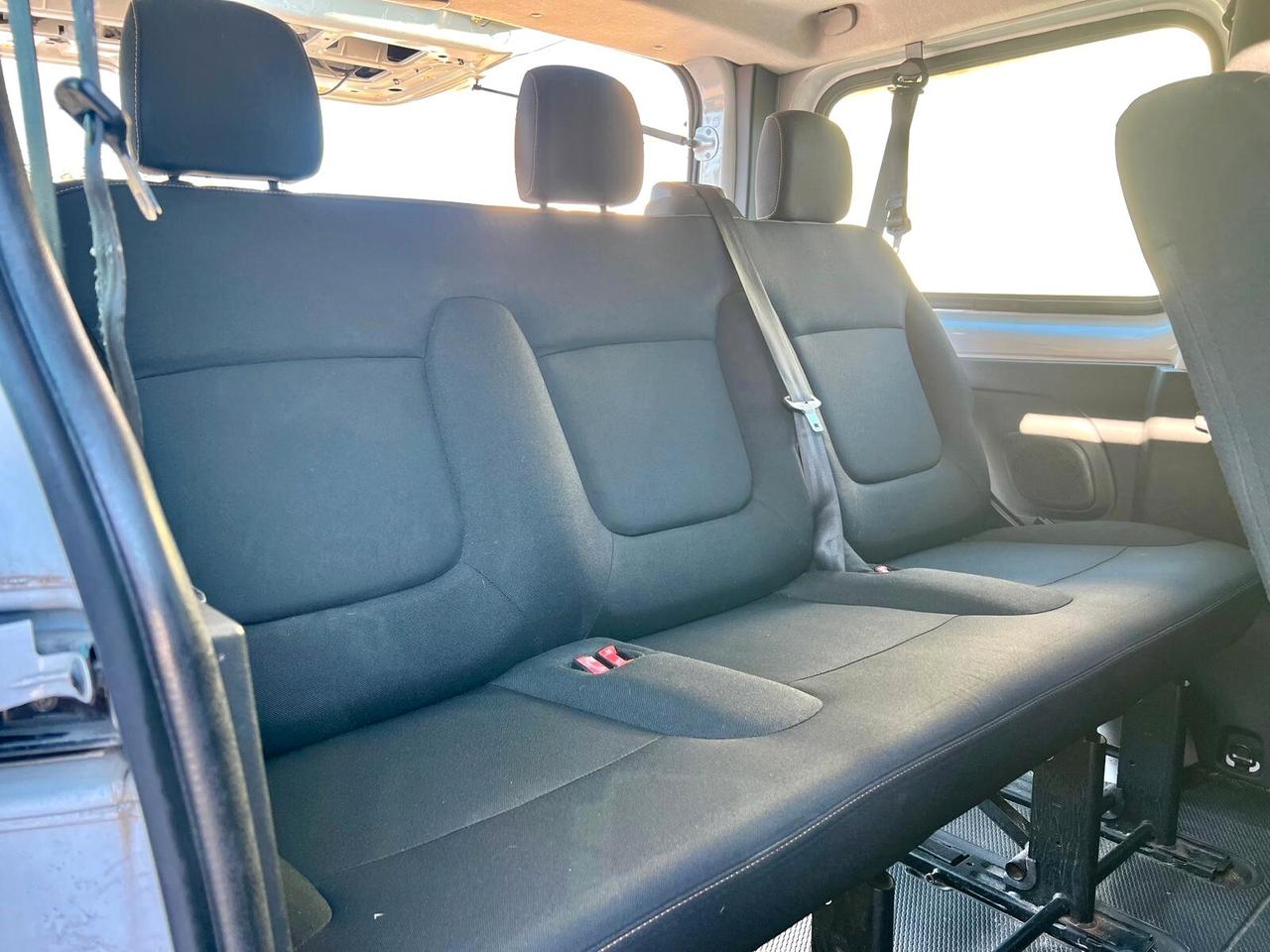 Renault Trafic 1.6 dci 9 posti