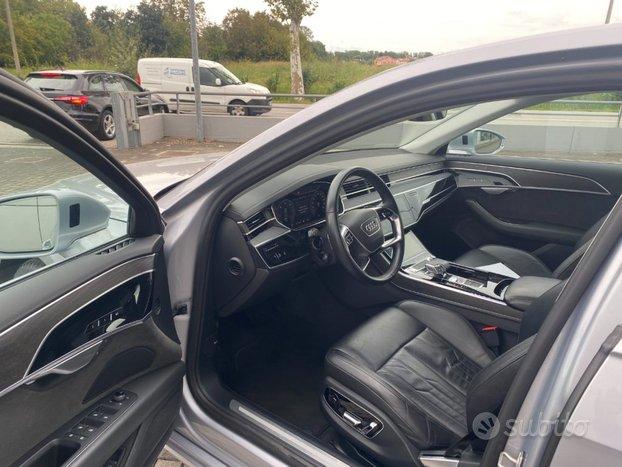 AUDI A8 50 TDI 3.0 quattro tiptronic
