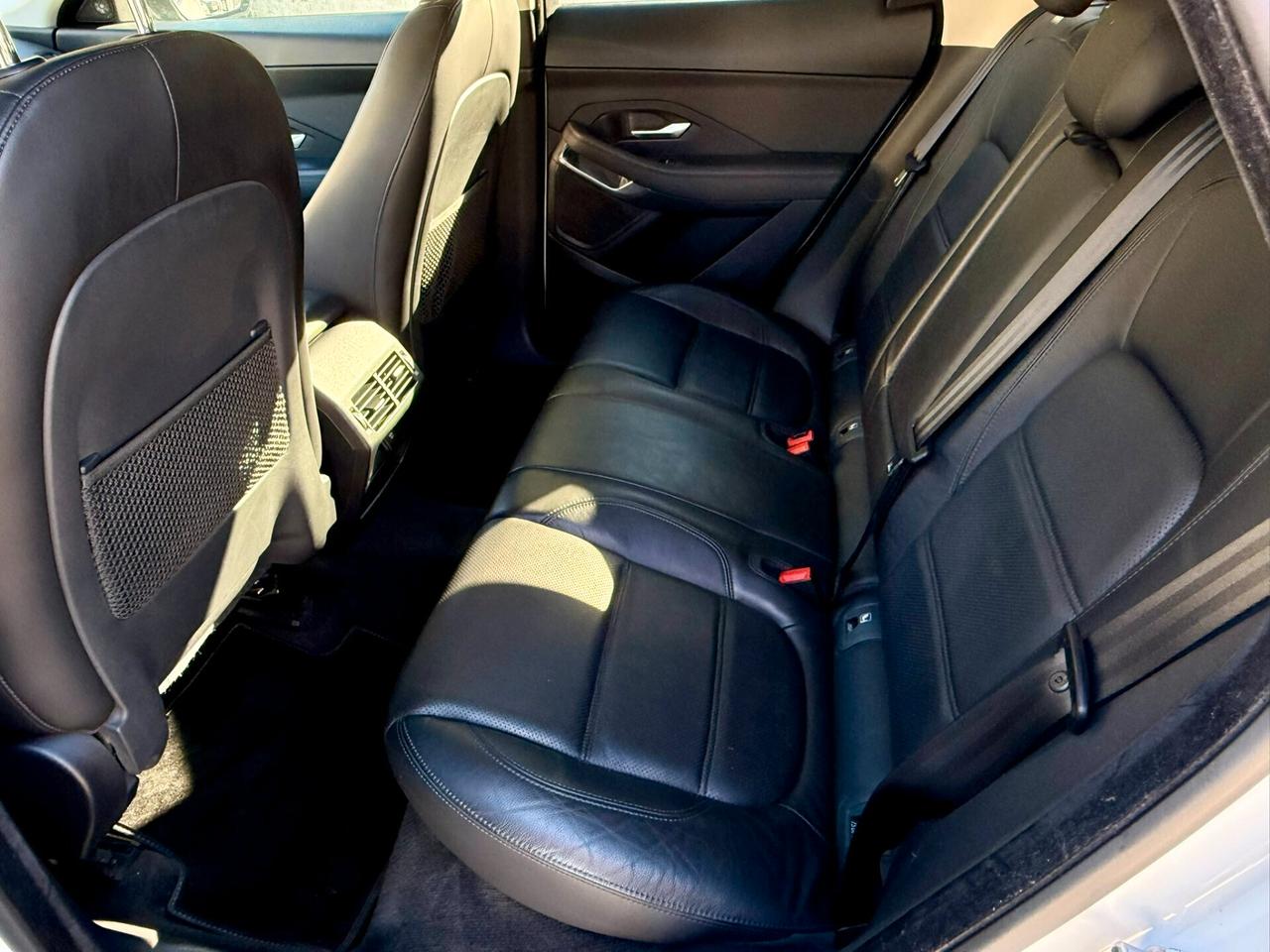 Jaguar E-Pace 2.0D 150 CV AWD aut. HSE