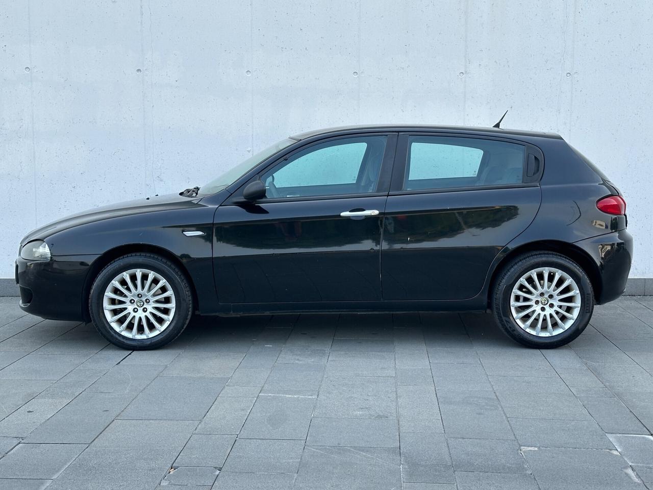 Alfa Romeo 147 1.6 16V Adatta Per Neopatentati