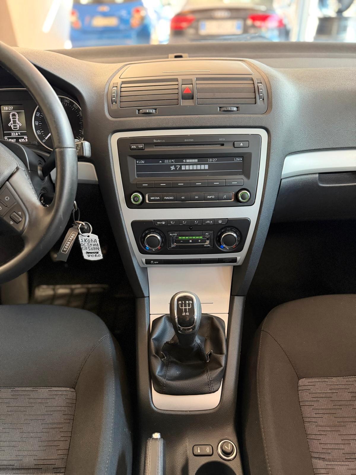 Skoda Octavia 1.6 TDI CR F.AP. Elegance