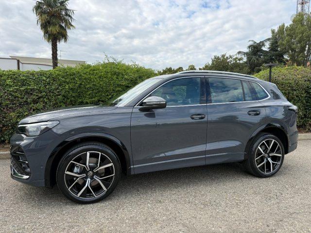 VOLKSWAGEN Tiguan 2.0 TDI 193 CV DSG 4MOTION R-Line Plus KM0 - TETTO