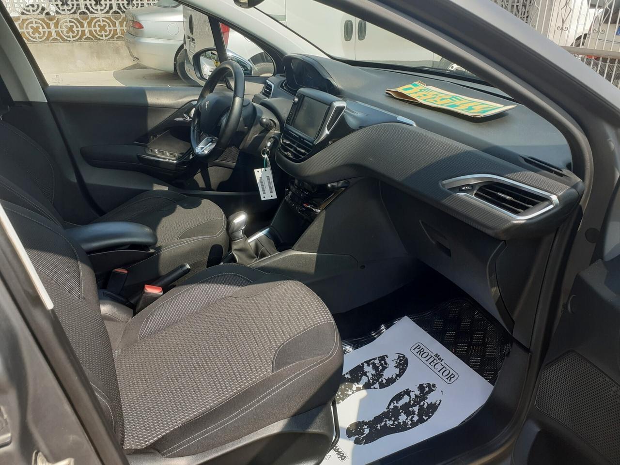 Peugeot 208 Allure 1.6 Hdi 75 cv.NAVI.RETROCAMERA.Euro 6B.MOLTO BELLA