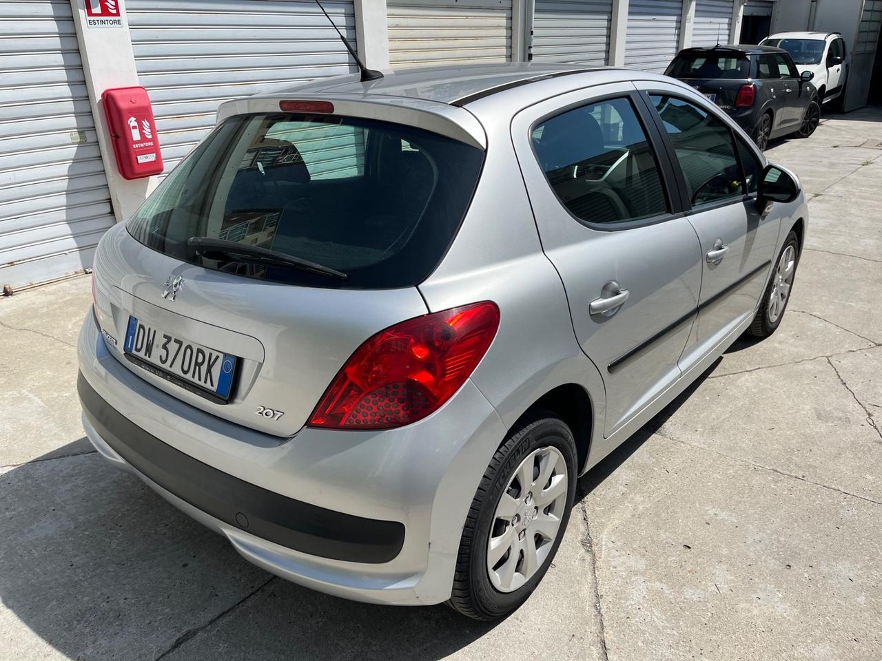 Peugeot 207 1.4 VTi 95CV 5p. XS