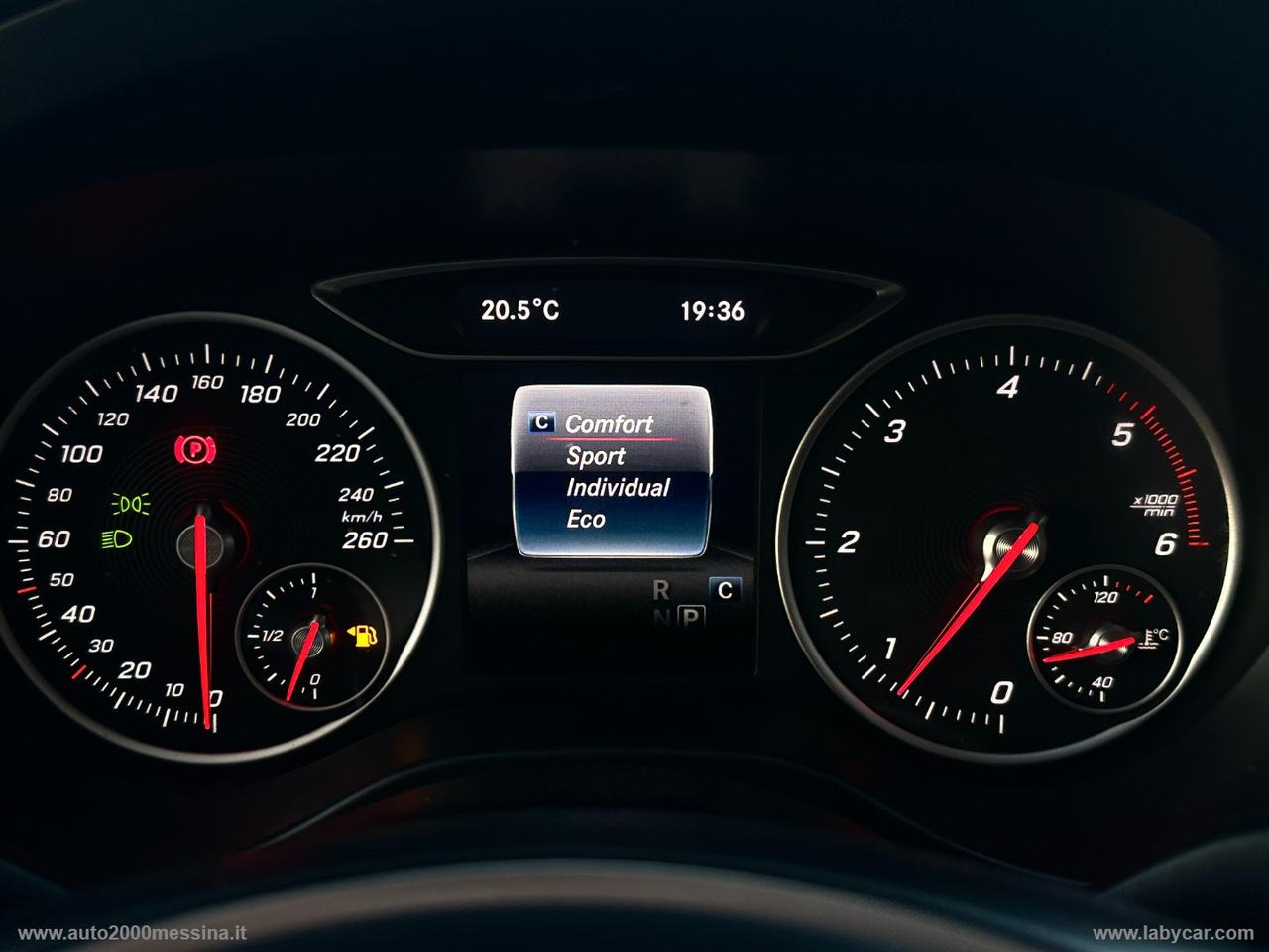 MERCEDES-BENZ GLA 200 d Automatic Business Extra