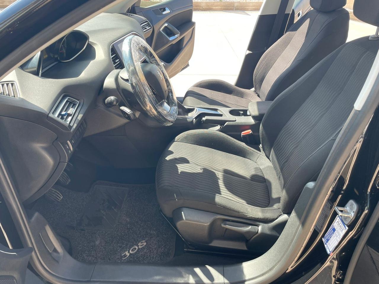 Peugeot 308 1.6 HDi 92 CV Business