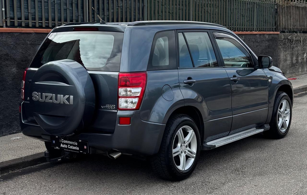 Suzuki Grand Vitara 1.9 DDiS CON GANCIO TRAINO