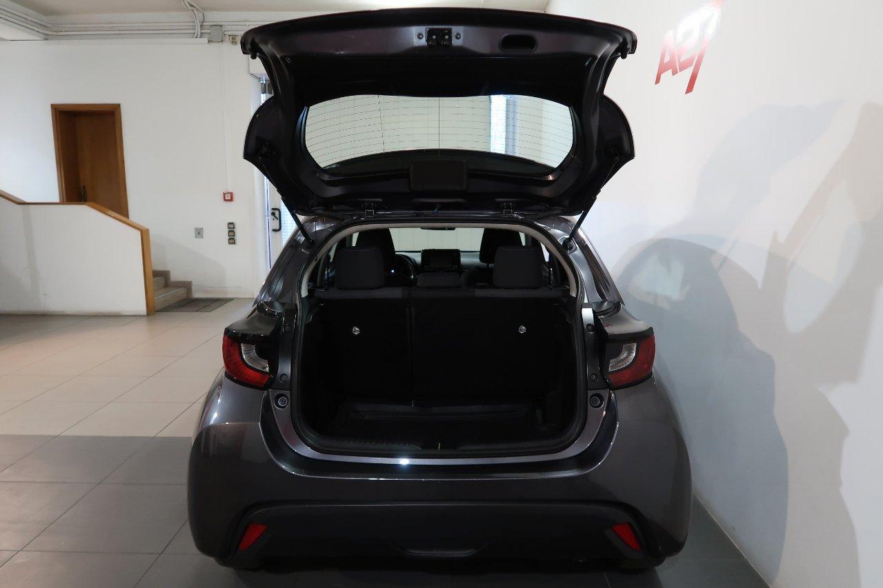 Toyota Yaris 1.5h Business # TELECAMERA # CAMBIO AUT #