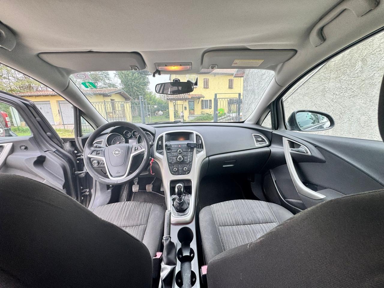 Opel Astra 1.4 100CV Edition