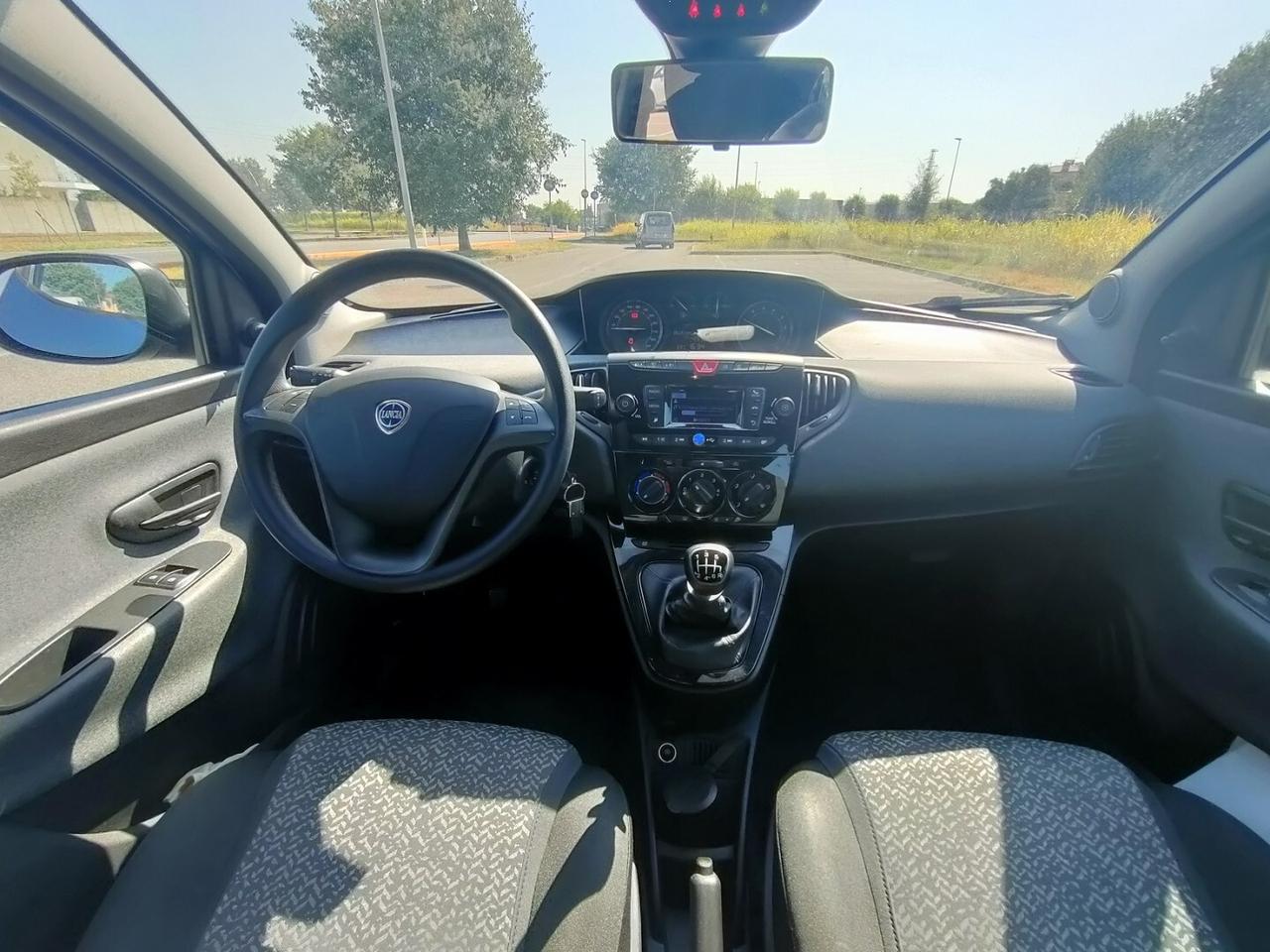 LANCIA Ypsilon 1.0 Firefly Hybrid Silver s&s 70cv