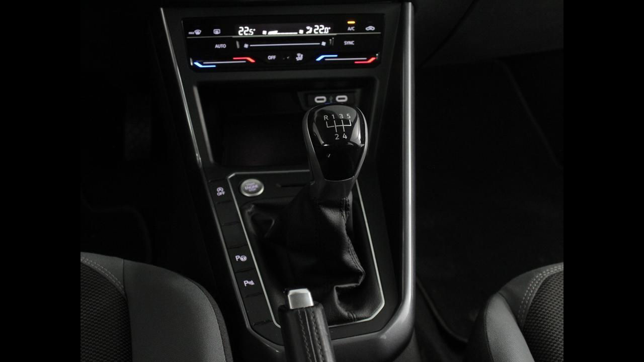 VOLKSWAGEN Polo VI 2022 - Polo 1.0 tsi Style 95cv