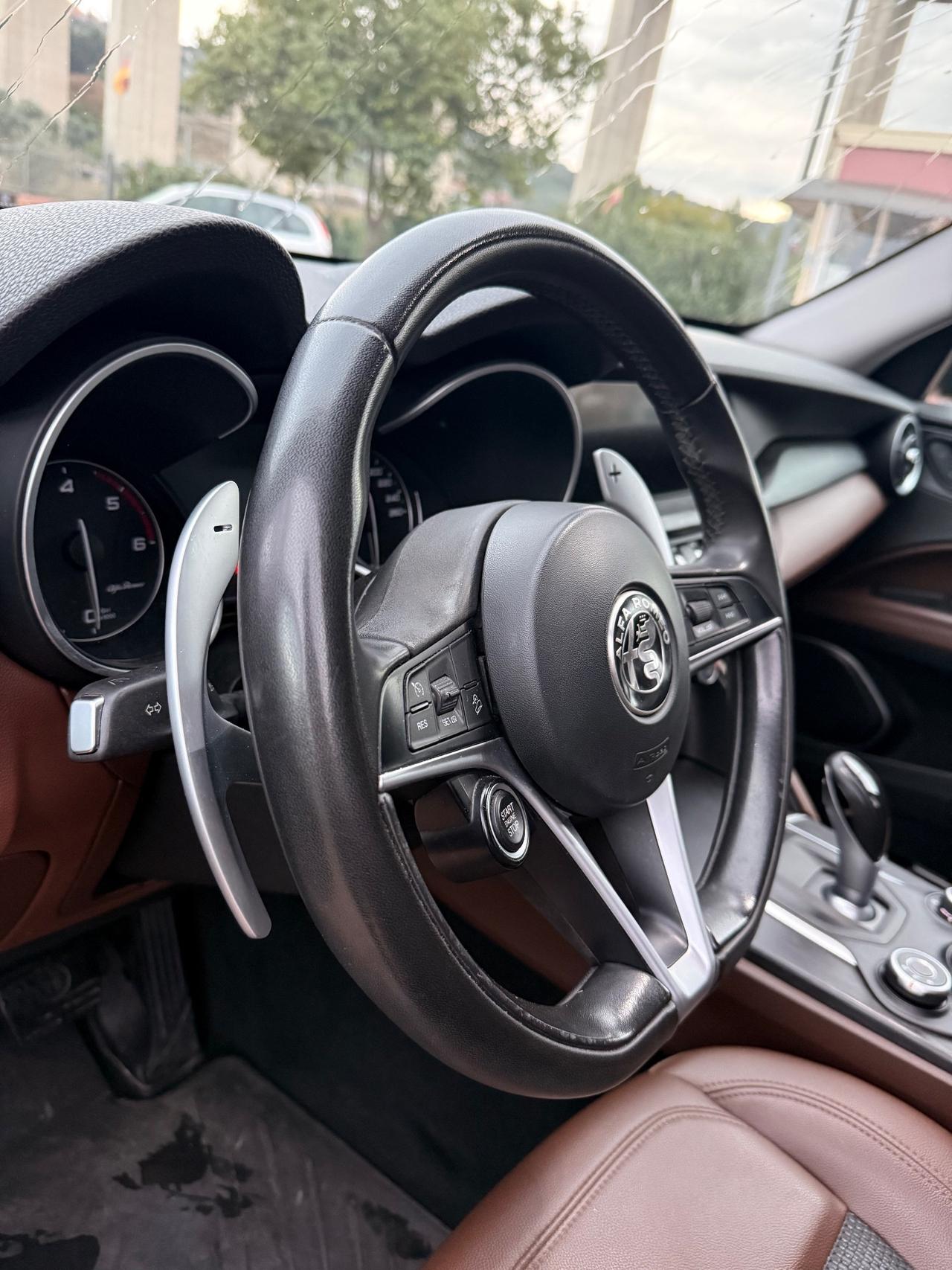 Alfa Romeo Stelvio 2.2 Turbodiesel 210 CV AT8 Q4 Executive