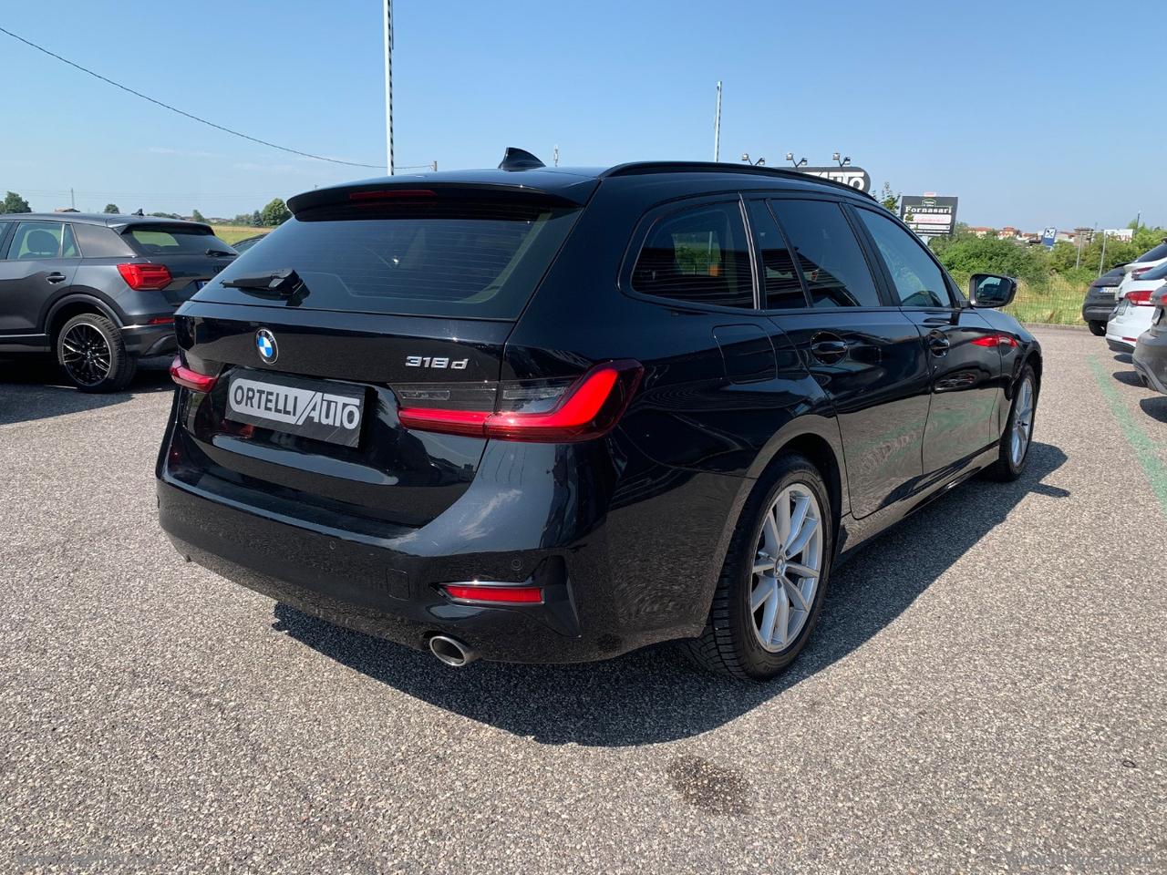 BMW 318d 48V Touring Business Advantage