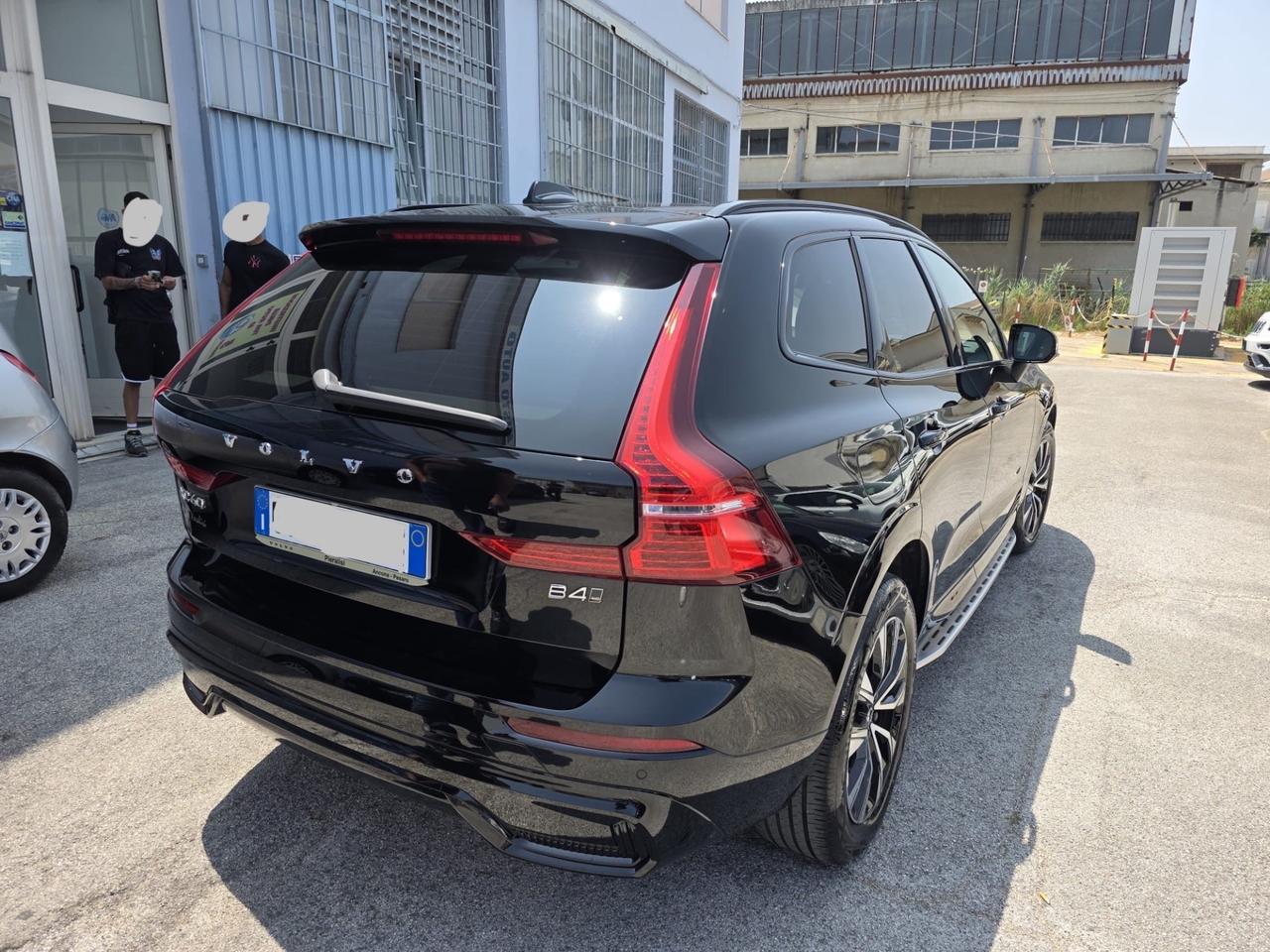 Volvo XC60 B4 2.0 hybrid 2023