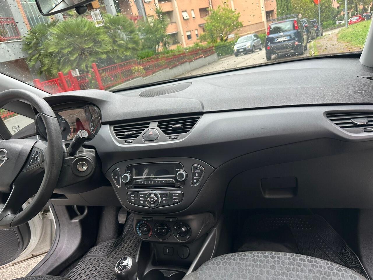 OPEL CORSA 1,4 GPL-UNICA PROPR-3 REVISIONI-EURO 6