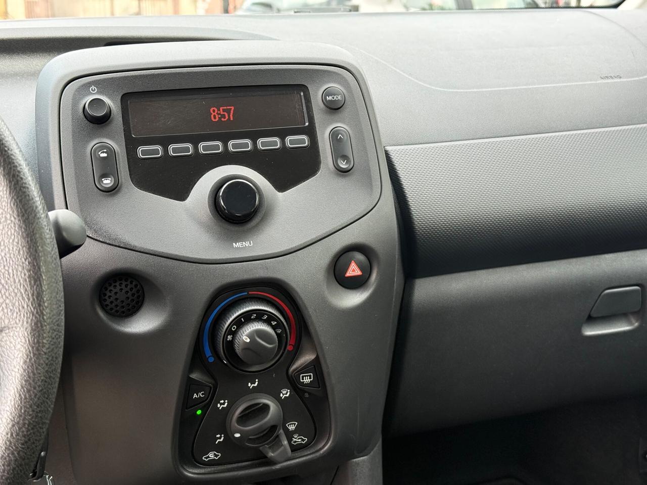 Toyota Aygo 1.0 5 porte x-cool GARANTITA PREZZO REALE
