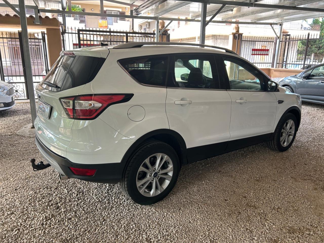 Ford Kuga 1.5 TDCI 120 CV S&amp;amp;amp;S 2WD Powershift Titanium