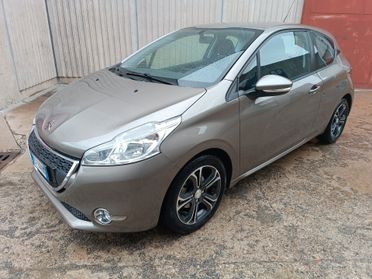 208 1.2 VTi 82 CV 3 p allure cinghia di distribuzione e tagliando appena eseguiti