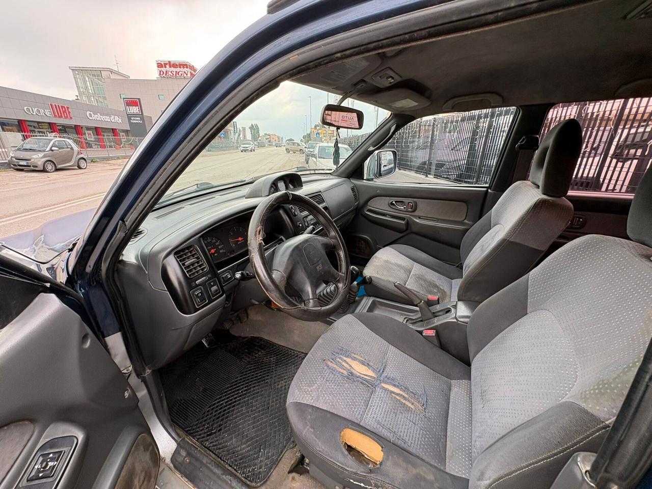 Mitsubishi L200 2.5 TDI 4WD Club Cab Pick-up GLS