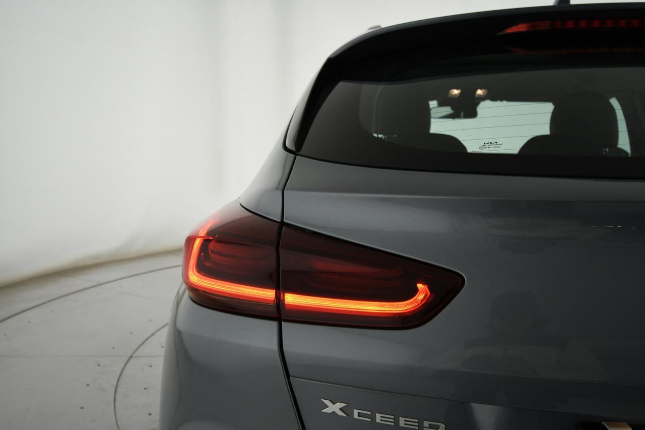 KIA XCeed 1.5 t-gdi mhev Business 160cv dct CAMERA+APP CONNECT+C18"