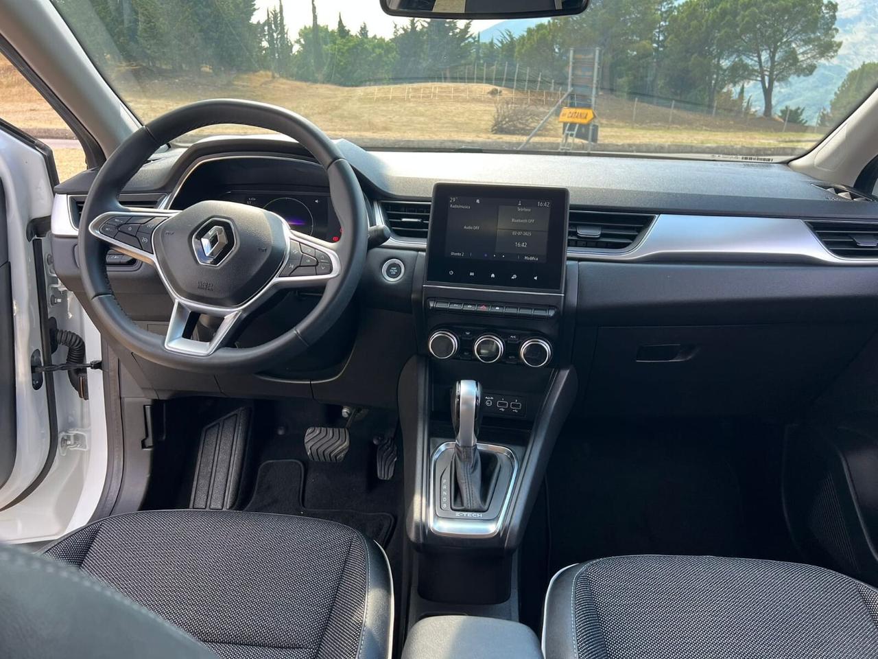 Renault Captur Full Hybrid Intens 1.6 145
