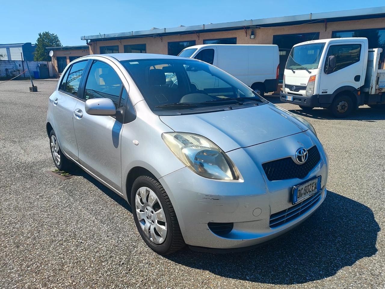 Toyota Yaris 1.0 3 porte Sol