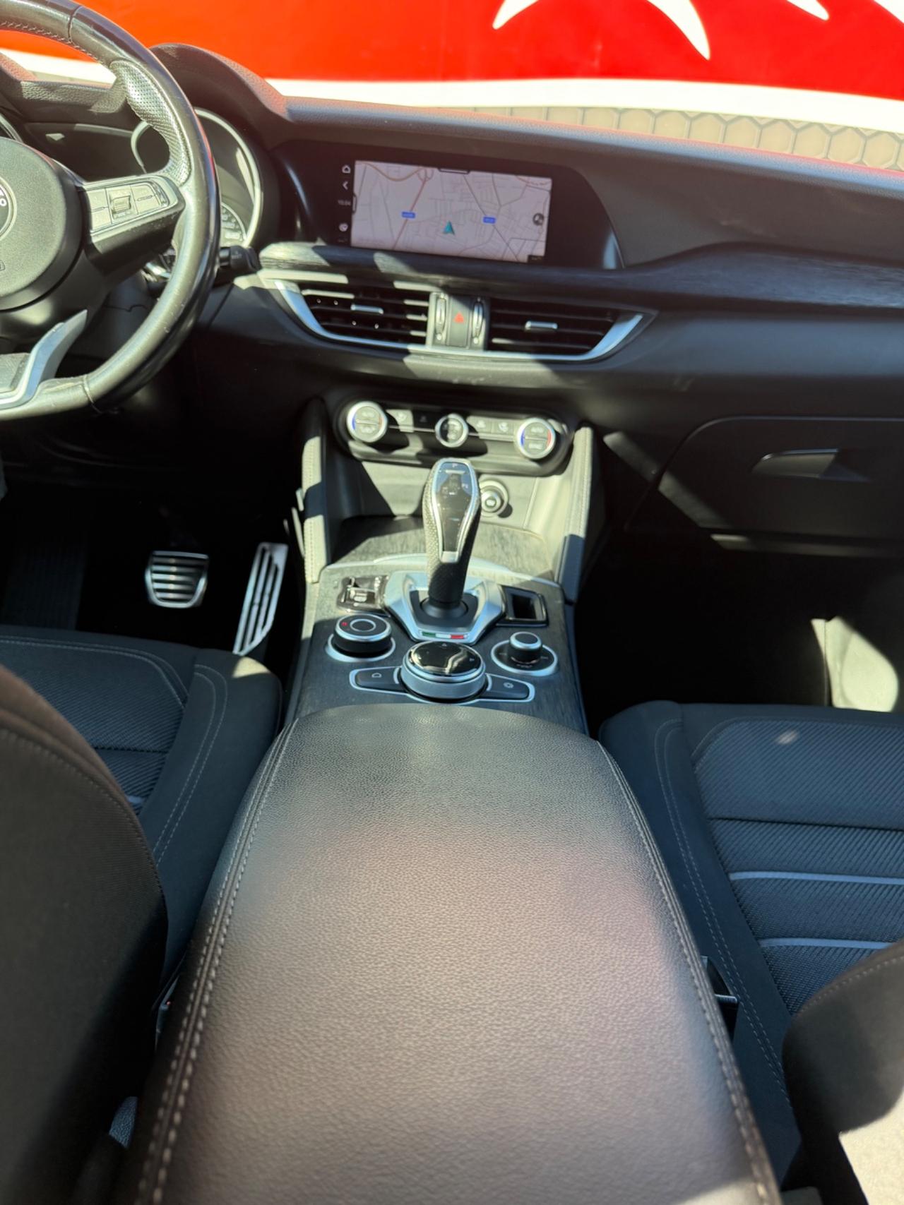 Alfa Romeo Stelvio 2.2 Turbodiesel 190 CV AT8 Q4 Business