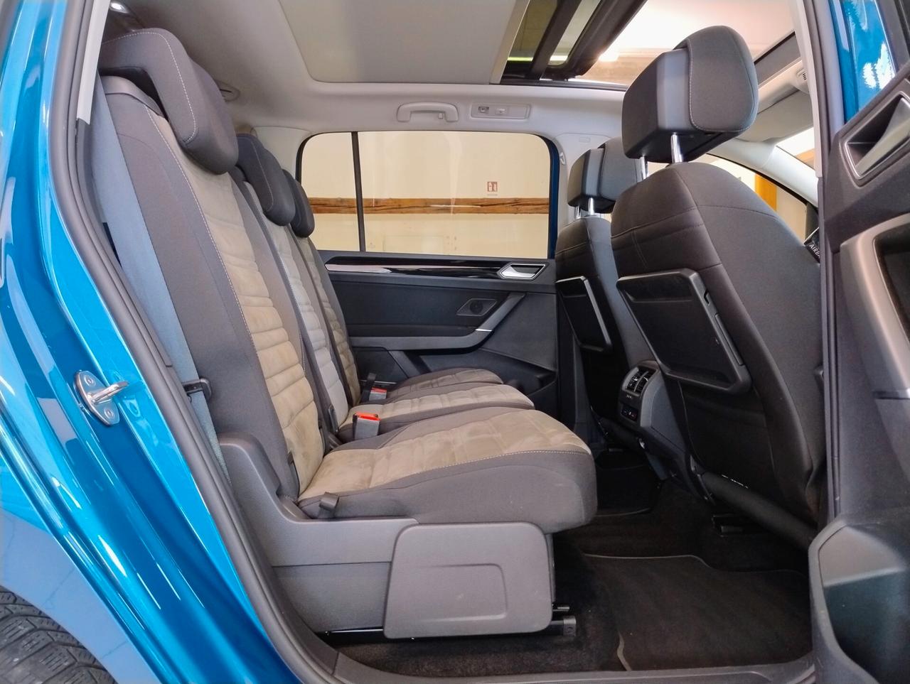 VOLKSWAGEN Touran 2.0 TDI 150CV DSG 7POSTI TETTO ACC