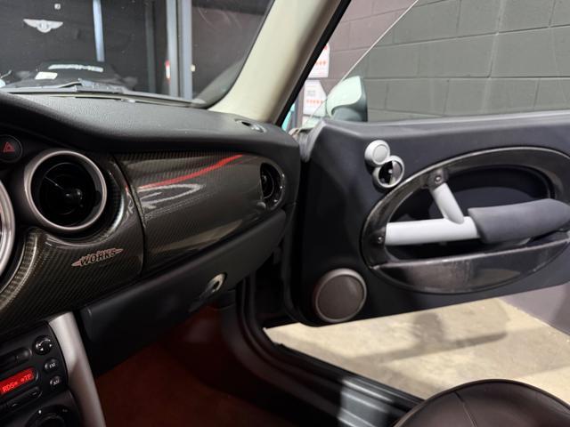 MINI Mini RIGOROSAMENTE MANUALE CARBONIO