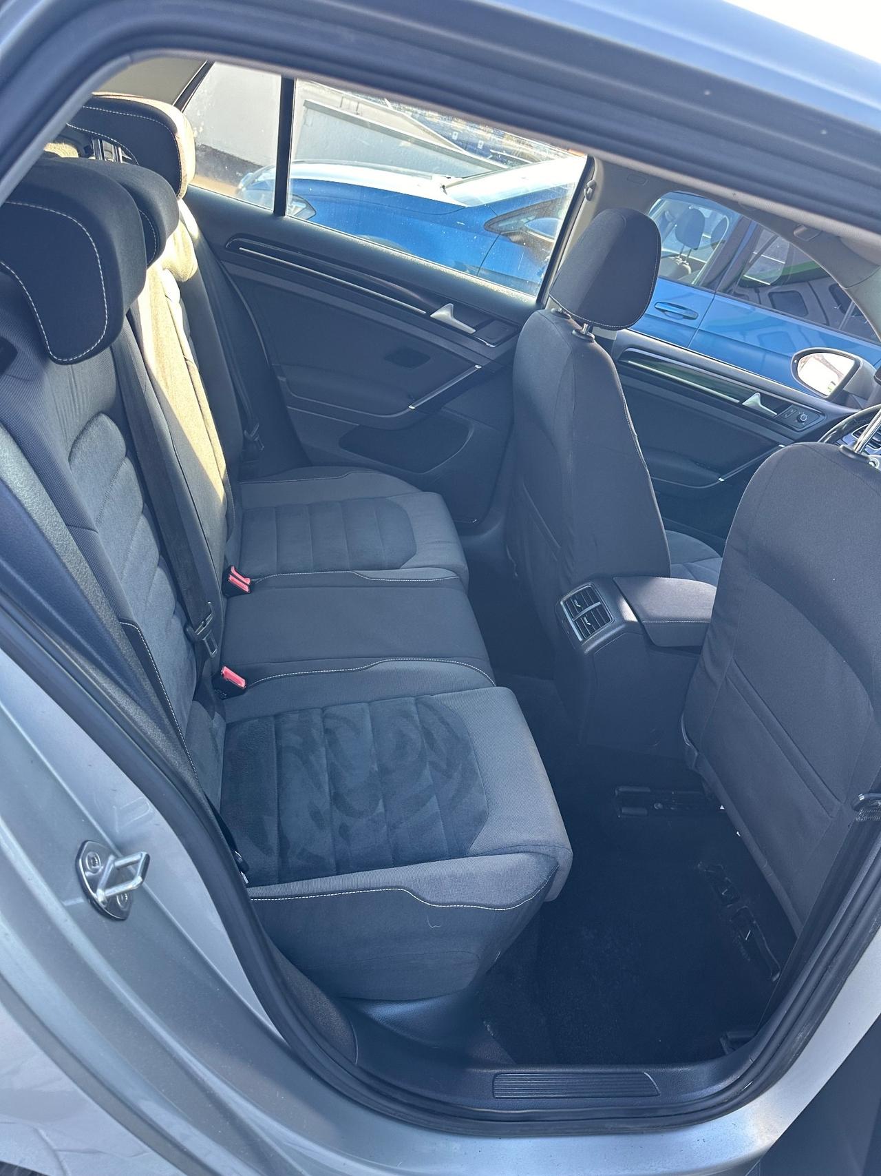 Volkswagen Golf 2.0 TDI 5p. Highline BlueMotion Technology