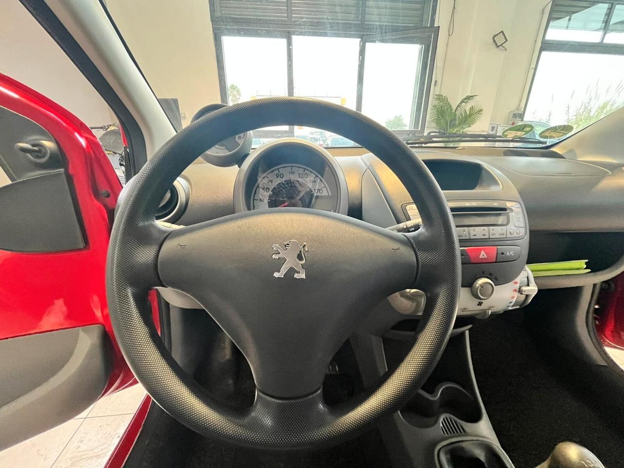 Peugeot 107 1.0 68CV 3p. Plaisir