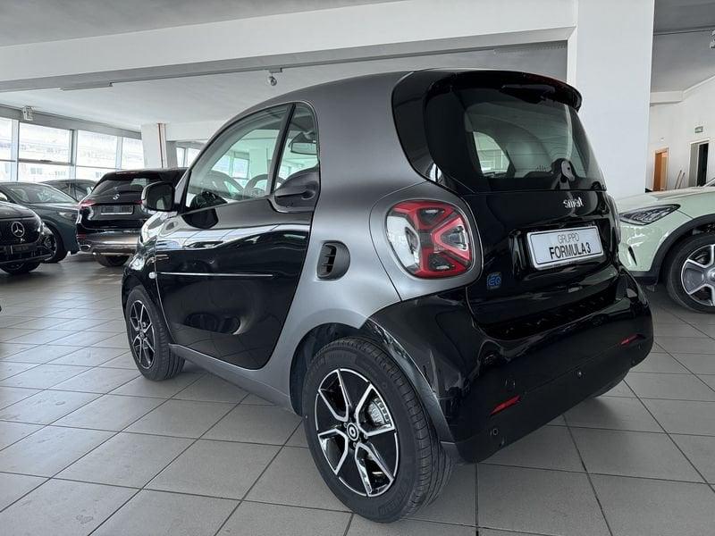 smart fortwo EQ Passion