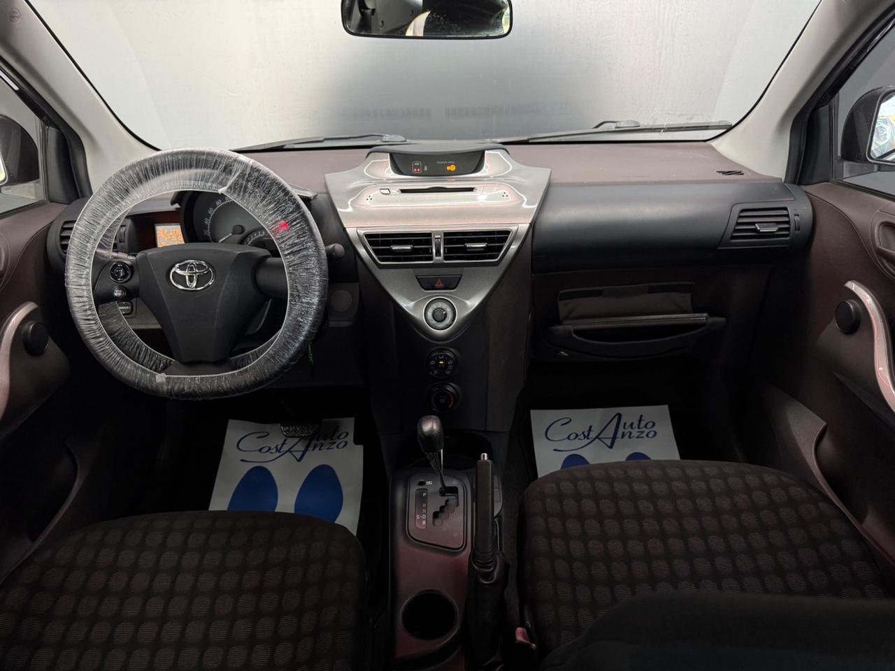 Toyota iQ 1.0 Benzina 2009 AUTOMATICA