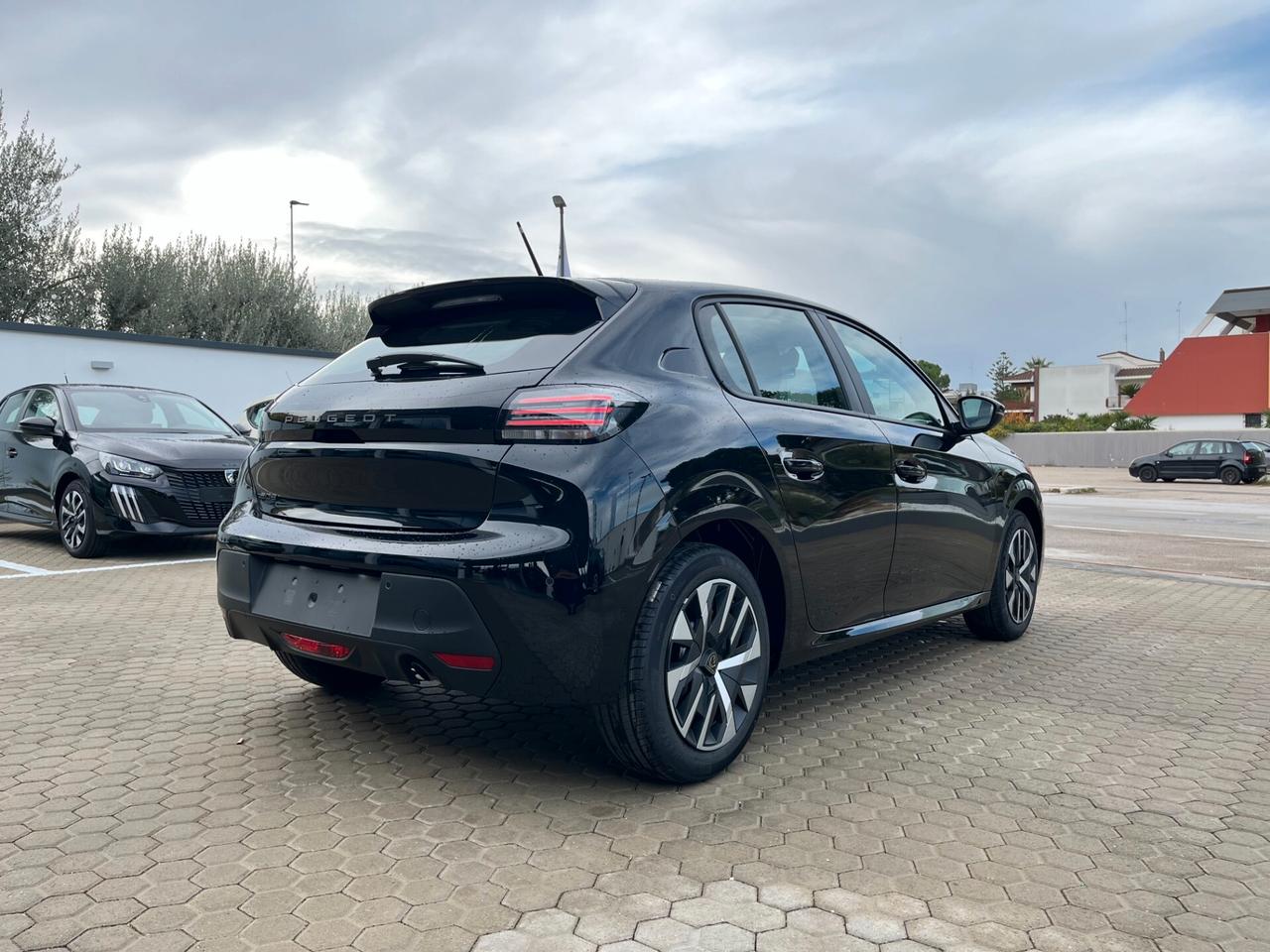 Peugeot 208 PureTech 100 Stop&Start 5 porte Style Km0