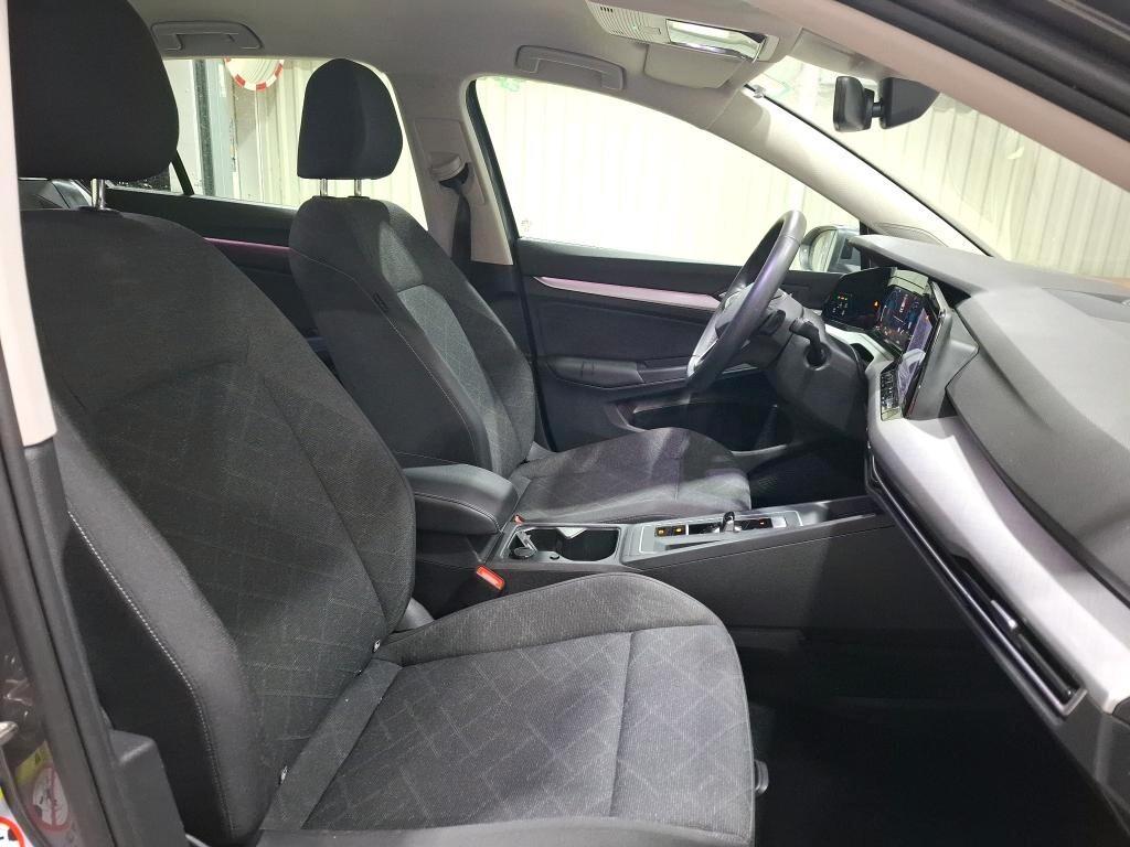 VOLKSWAGEN GOLF 8 2.0 TDI 115CV DSG SCR LIFE BUSINESS ( FARI LED - DIGITAL COCKPIT - AMBIENT LIGHTS - ADAPTIVE CRUISE - CLIMA TRIZONA - NAVI - APP CONNECT - PARK PILOT - TELECAMERA POST. )