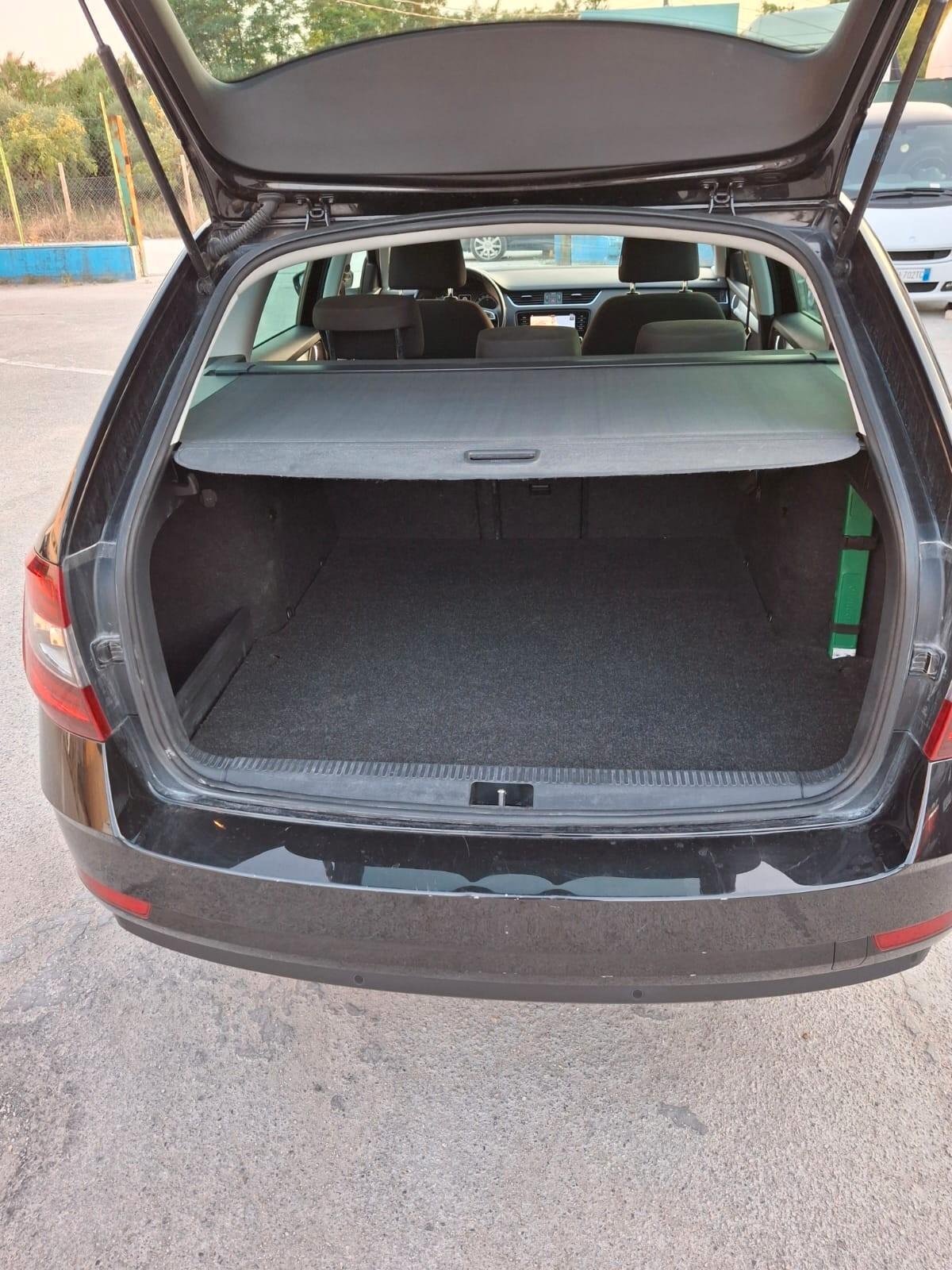 Skoda Octavia 1.4 TSI Wagon Ambition G-Tec