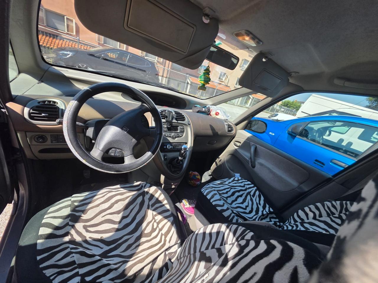 Citroen Xsara Picasso 1.8 benz - 2002 GANCIO TRAINO