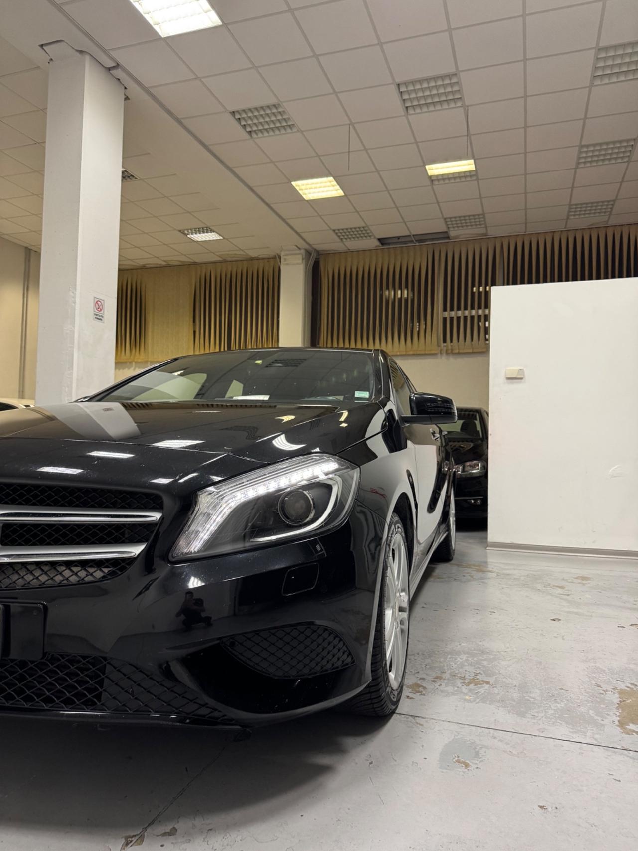 Mercedes-benz A 180 d Premium