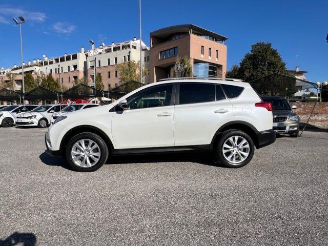 TOYOTA RAV 4 MY23 RAV4 2.2 D-CAT A/T 4WD Lounge