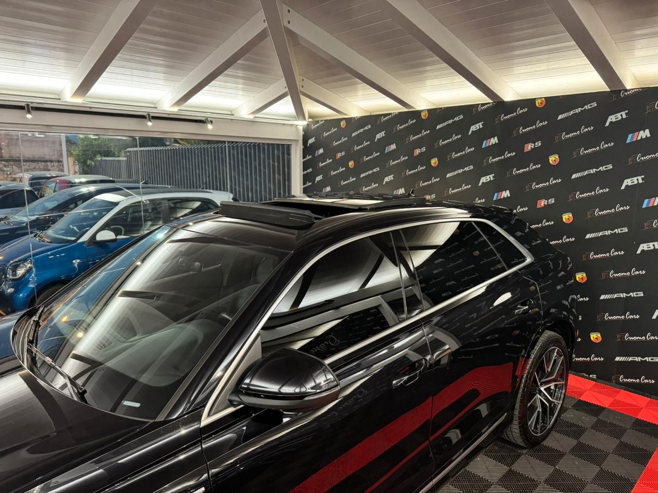 Audi Q8 50 TDI 286 CV quattro Sline
