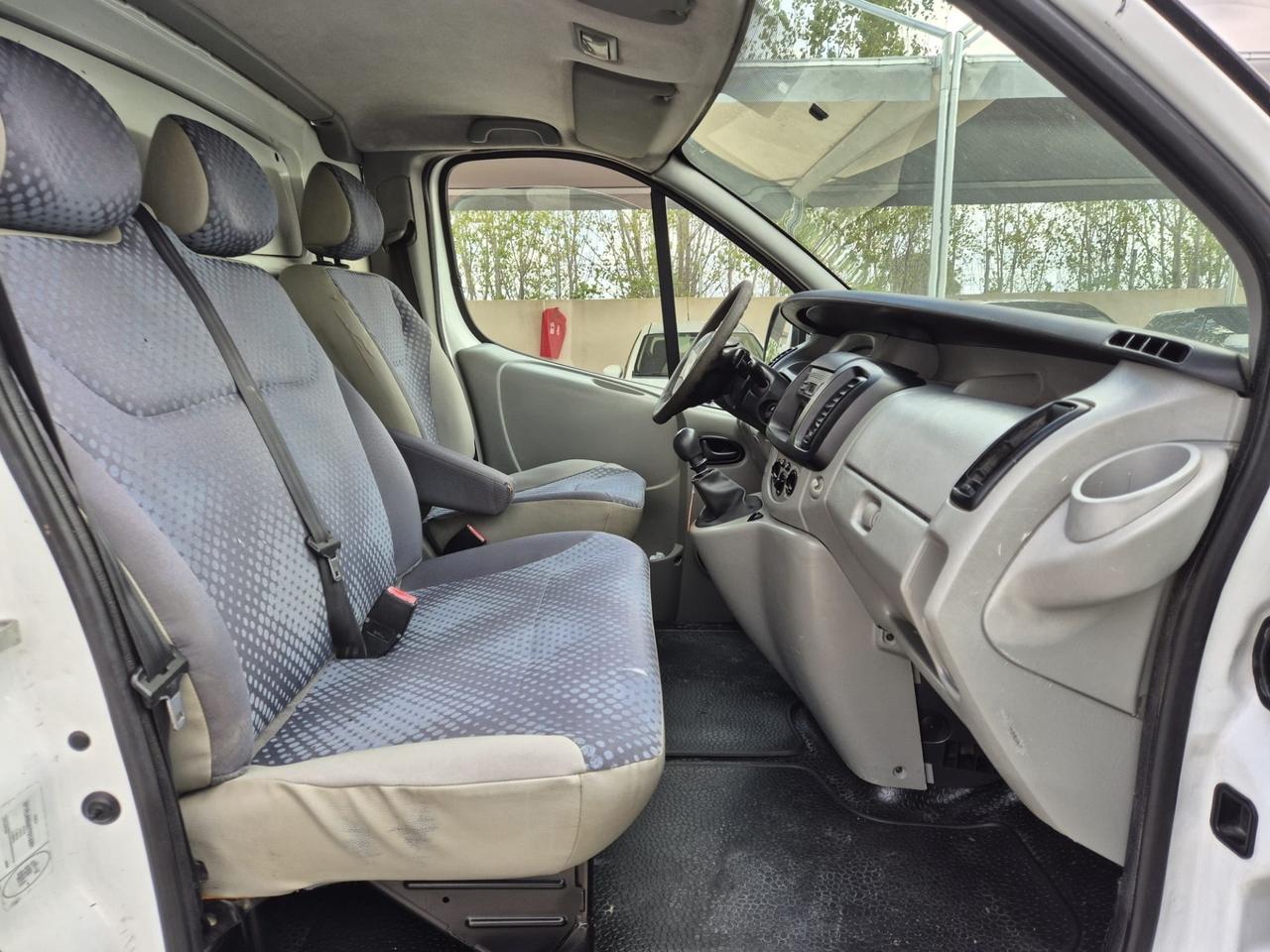 Renault trafic 2.0 DCI