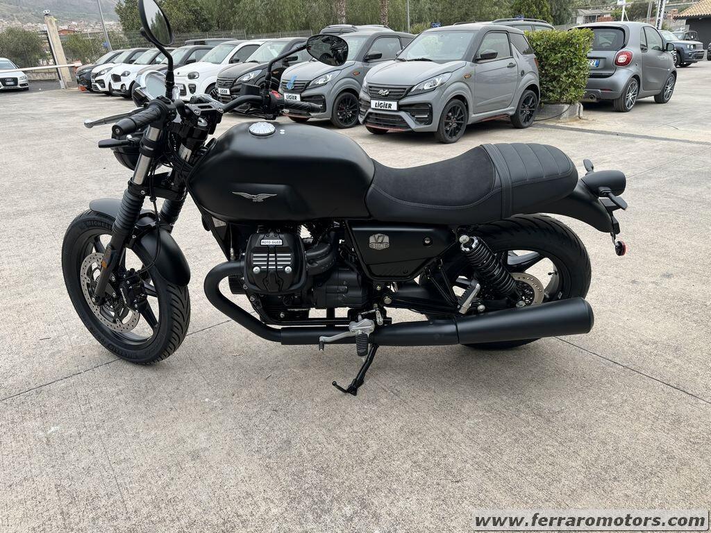 Moto Guzzi V7 Stone nuovo a soli 89 euro al mese