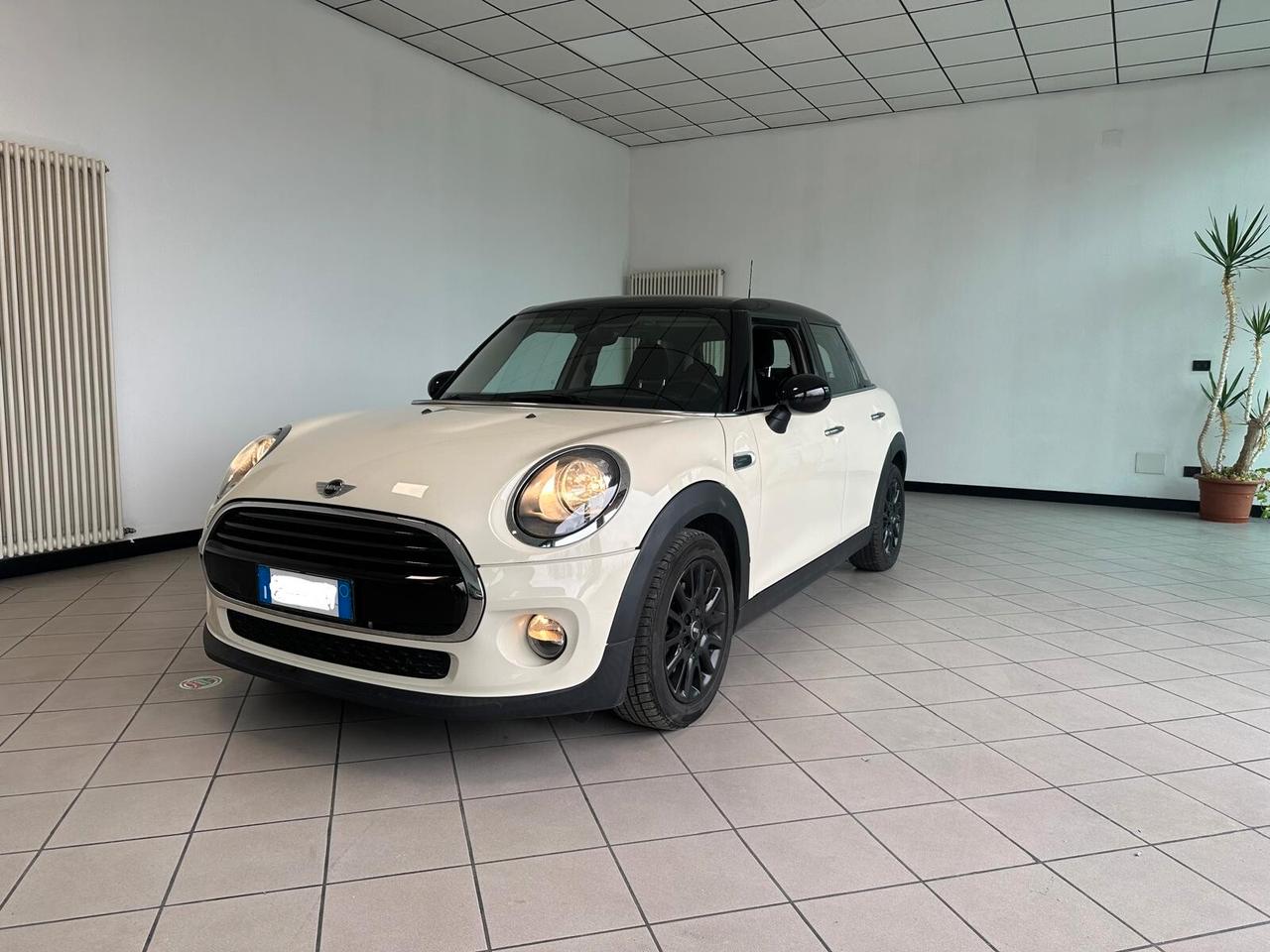 Mini Cooper D Mini 1.5 Cooper D Business XL 5 P manuale