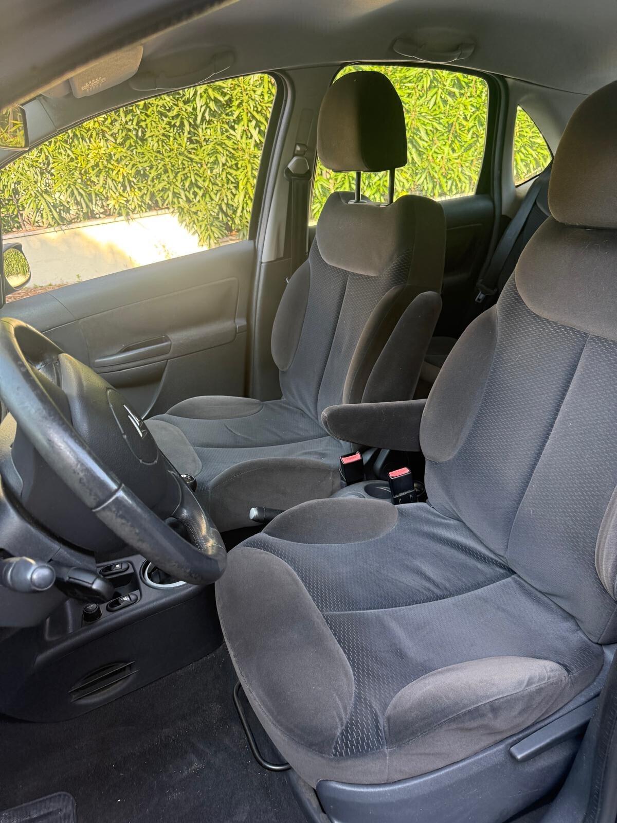 Citroen C3 Exclusive 1.1 benzina Unipropr NEOPATENTATI