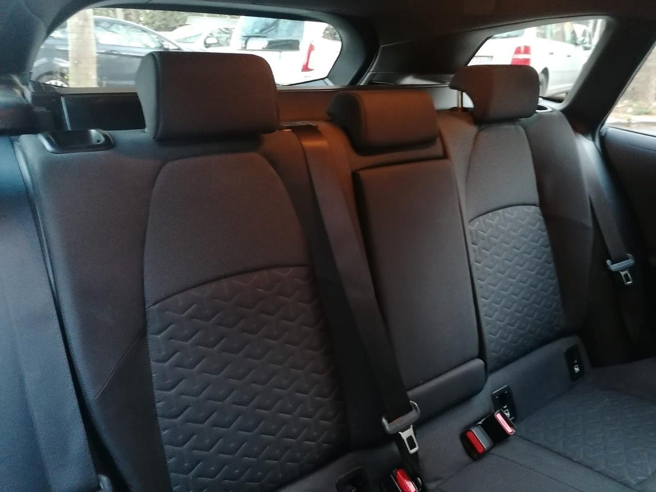 Toyota Corolla SW Hybrid NO OBBL. FINANZ. Business