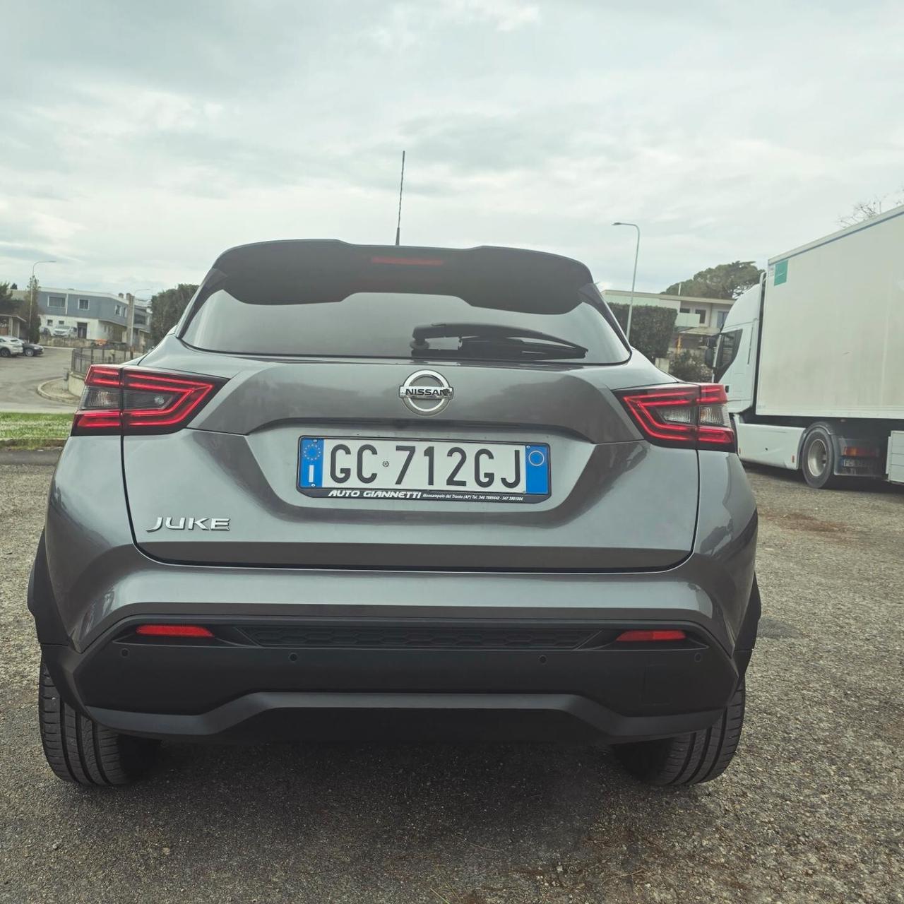 Nissan Juke 1.0 DIG-T 117 CV N-Connecta