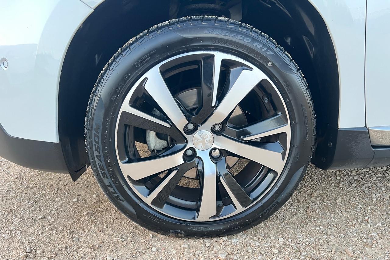 Peugeot 2008 1.6 HDi 115 CV Allure