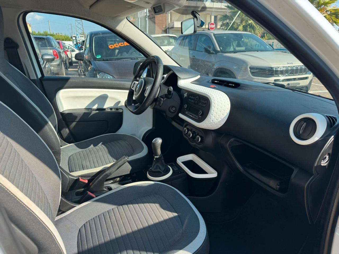 Renault Twingo 1.0 SCe Live OK PER NEOPATENTATO