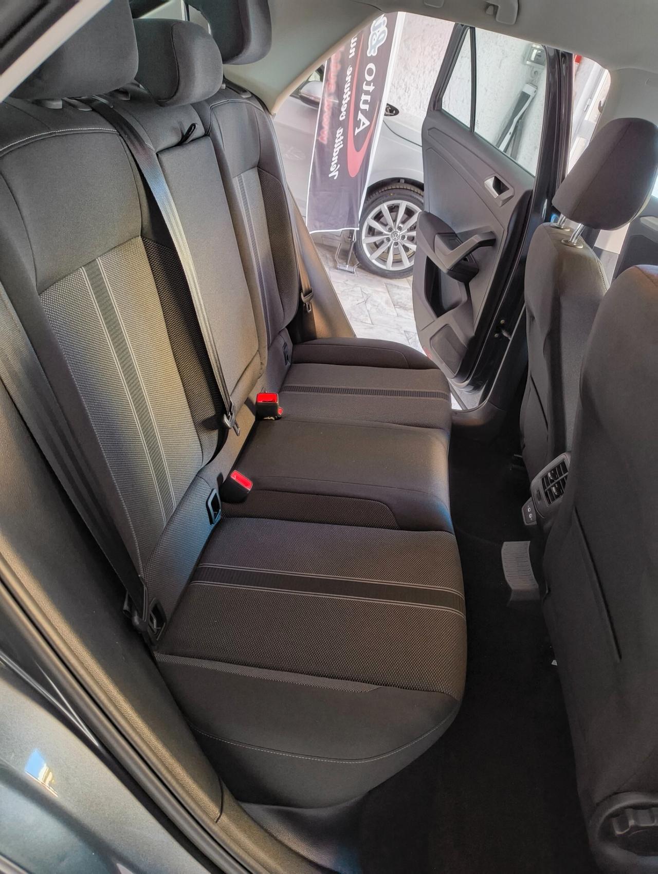 Volkswagen T-Roc 2.0 TDI SCR Business BlueMotion Technology